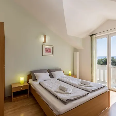 Comfort One Bedroom With Terrace And Sea View A2 아파트 *