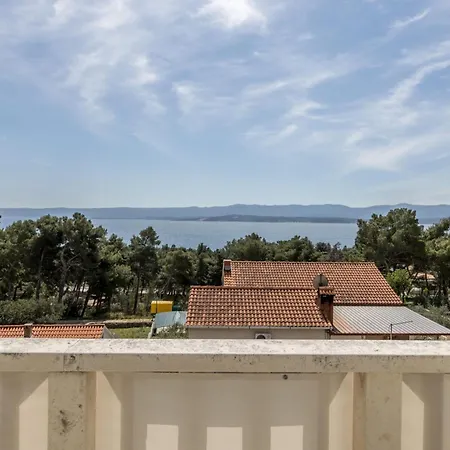 아파트 Comfort One Bedroom With Terrace And Sea View A2
